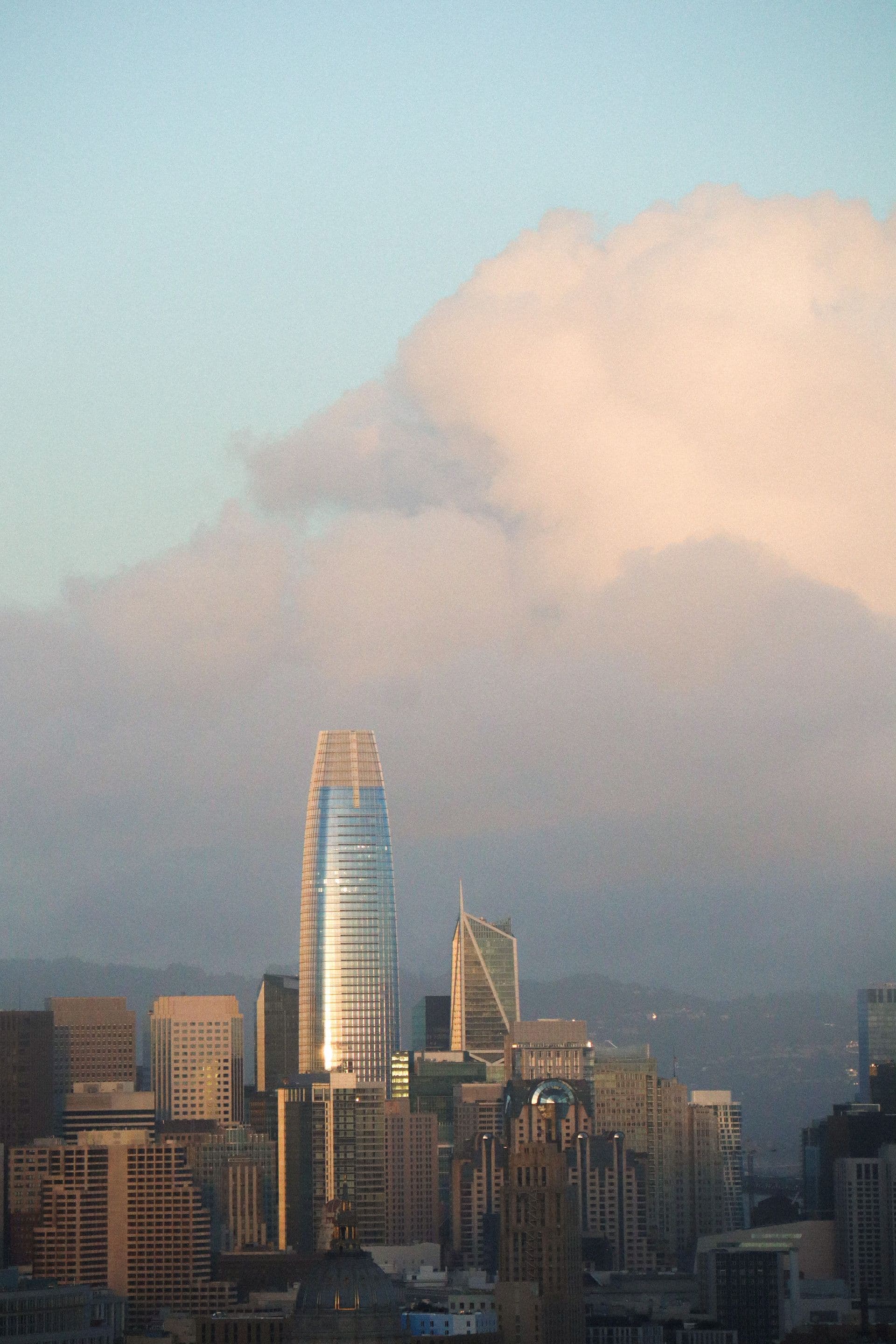 San Francisco downtown skyline including Salesforce Tower